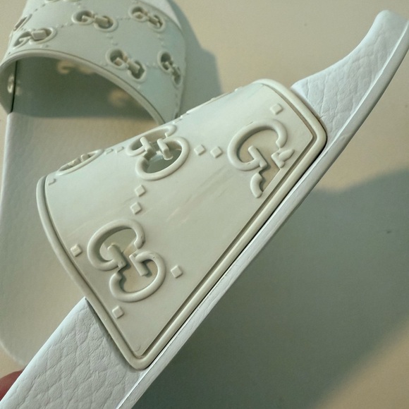 Gucci Slide Sandals - Picture 8 of 8